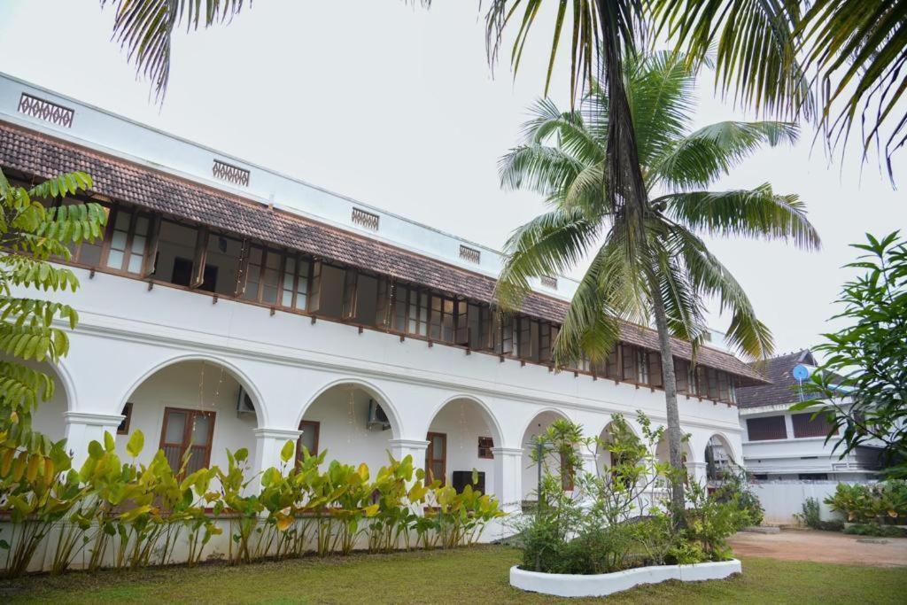 Marari Beach Bungalow Resort Alleppey Mararikulam Esterno foto